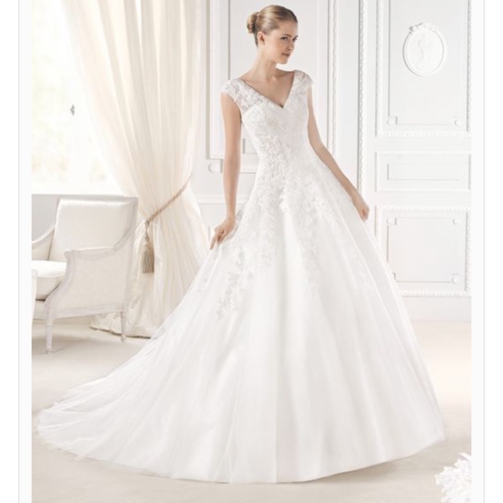 La Sposa by Pronovias Ellis Wedding Dress